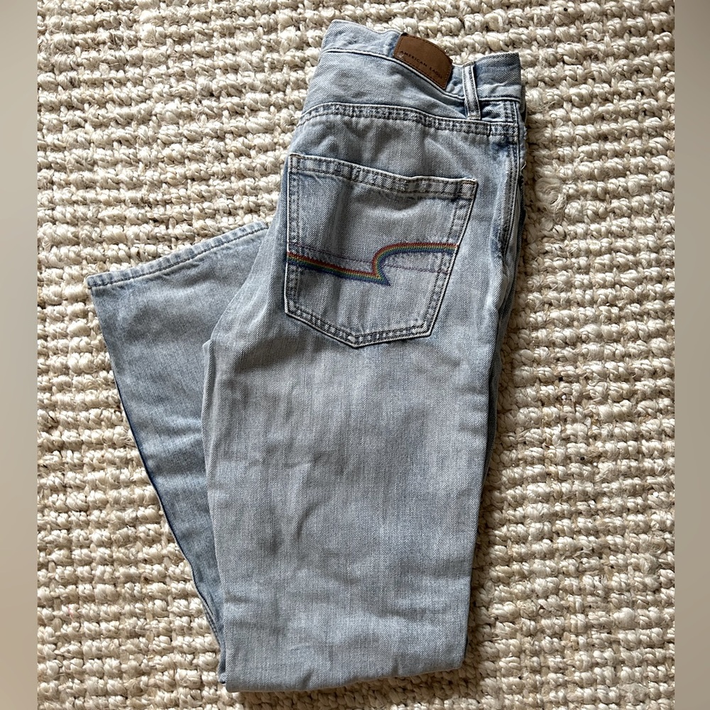 American Eagle Light Wash Jeans